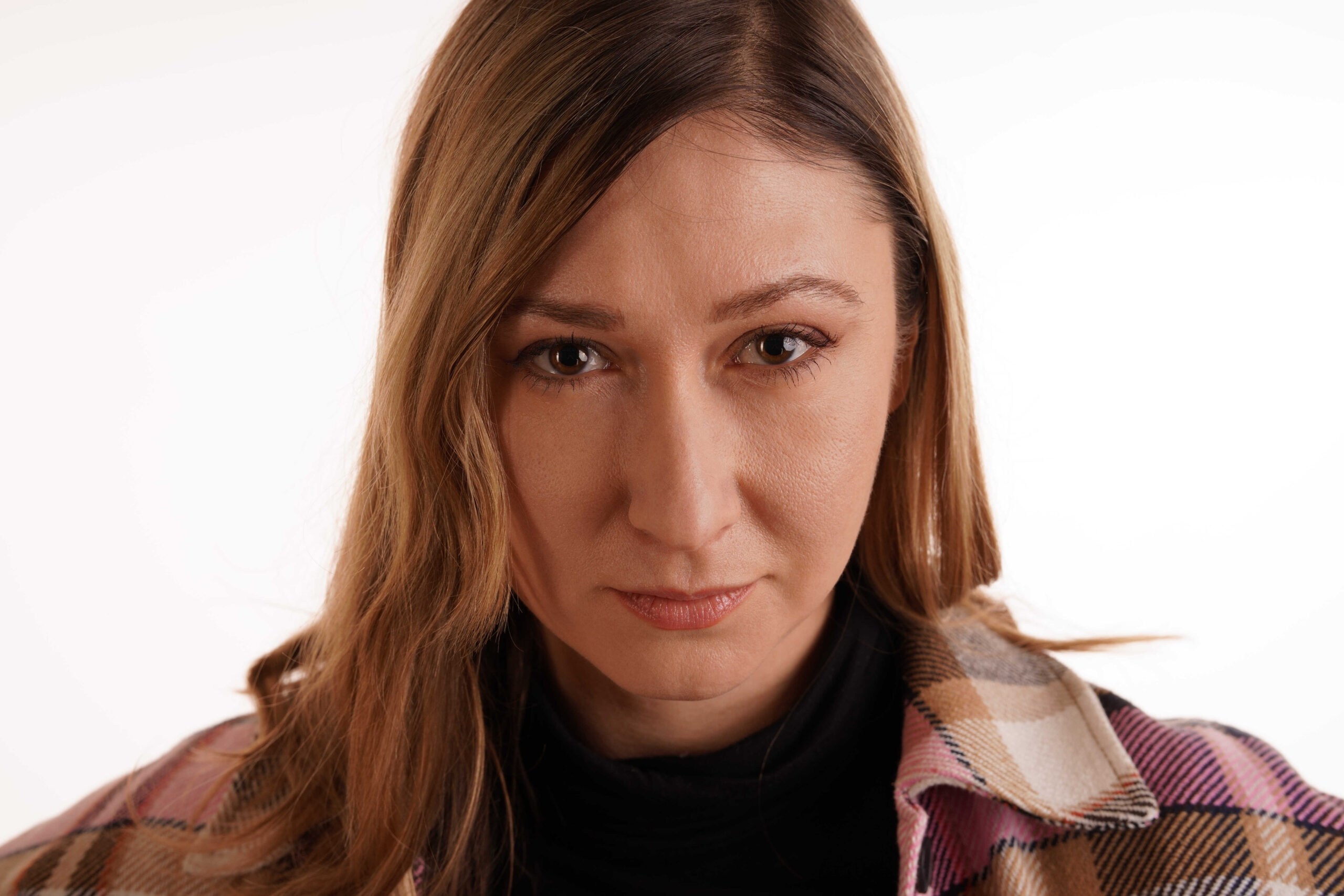 Headshot s přímým pohledem, pro casting nebo konkurz